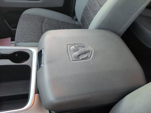Used 2019 RAM 1500 Big Horn AWD/4WD image 33