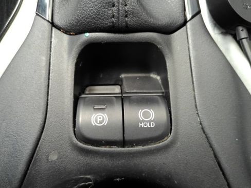 Used 2022 Toyota Corolla Cross LE w/ Black Badges Package (TMS) AWD/4WD image 47