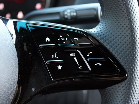 Used 2025 Mercedes-Benz Sprinter 2500 image 15