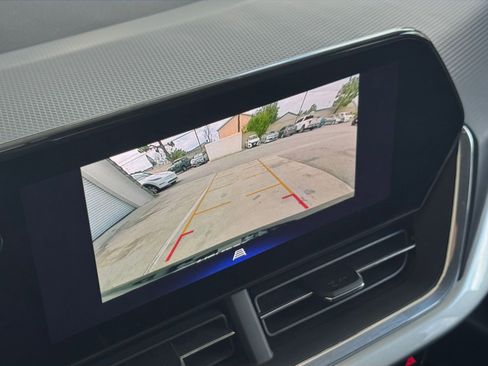 Used 2025 Chevrolet Trax LT image 23