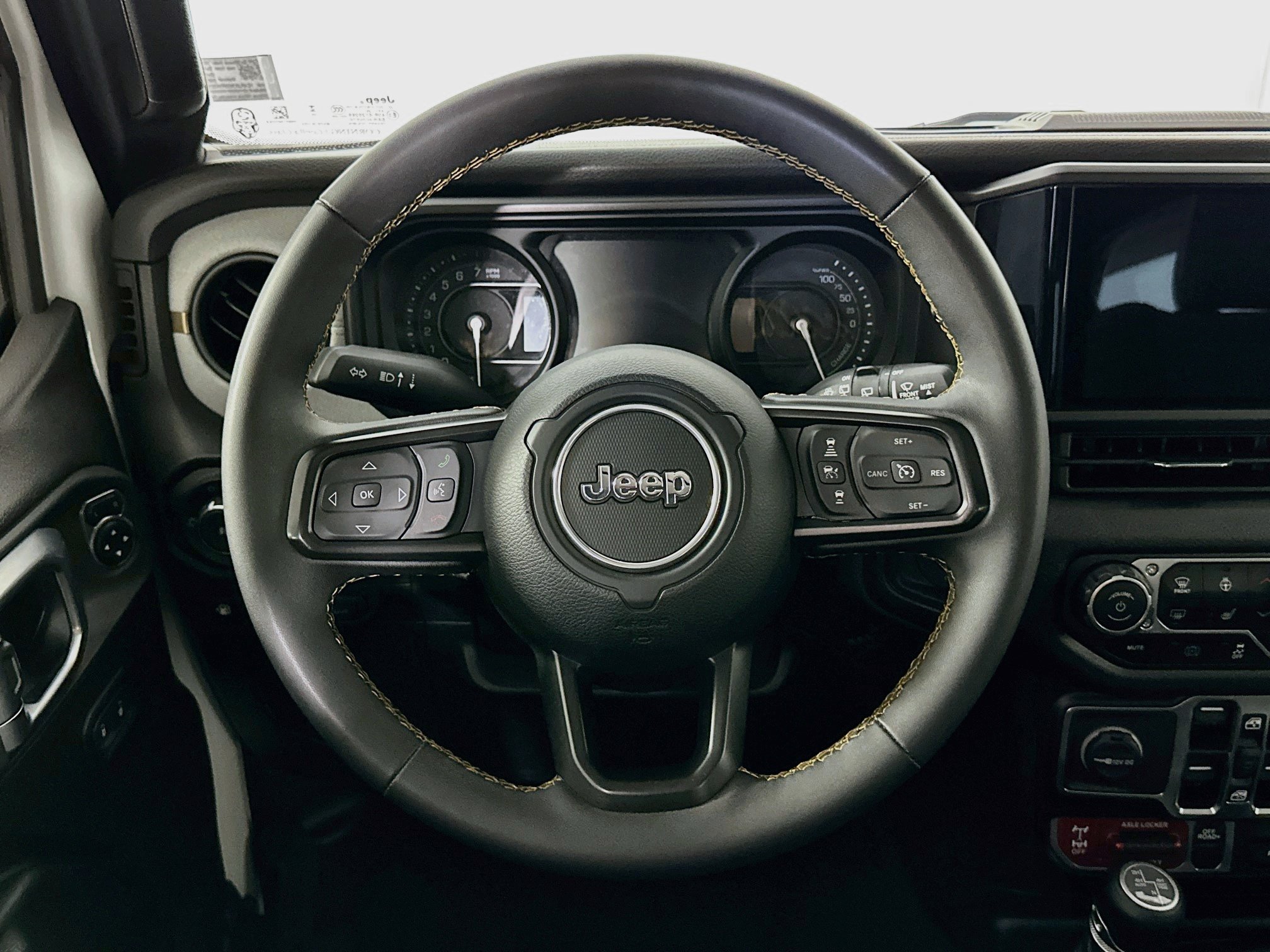 Used 2024 Jeep Wrangler Unlimited AWD/4WD image 17