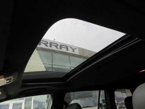 Used 2021 Lexus GX 460 Premium w/ Premium Package image 17