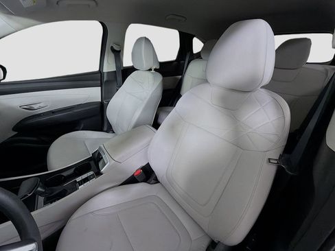 Used 2025 Hyundai Tucson SE FWD image 10