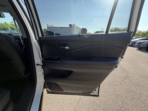 Used 2020 Honda Pilot Black Edition image 33