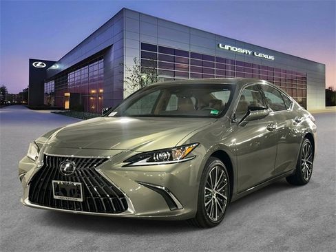 New 2025 Lexus ES 300h w/ Premium Package image 1