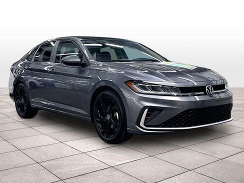 New 2027 Volkswagen Jetta SE FWD image 2