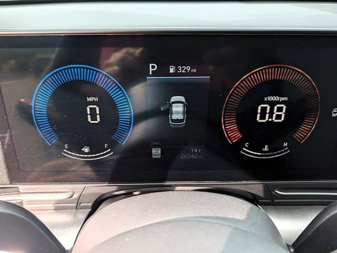 Used 2025 Hyundai Kona SEL image 21