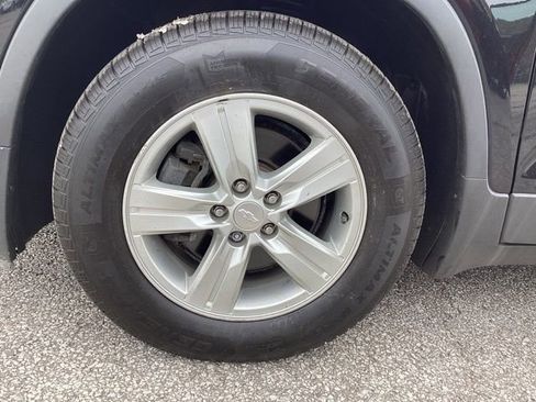 Used 2019 Chevrolet Trax LS FWD image 5