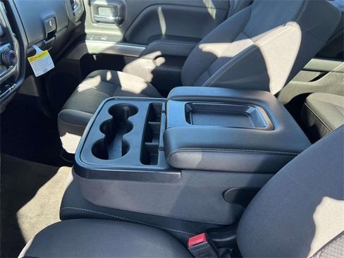 Used 2018 Chevrolet Silverado 1500 LT w/ All Star Edition image 21