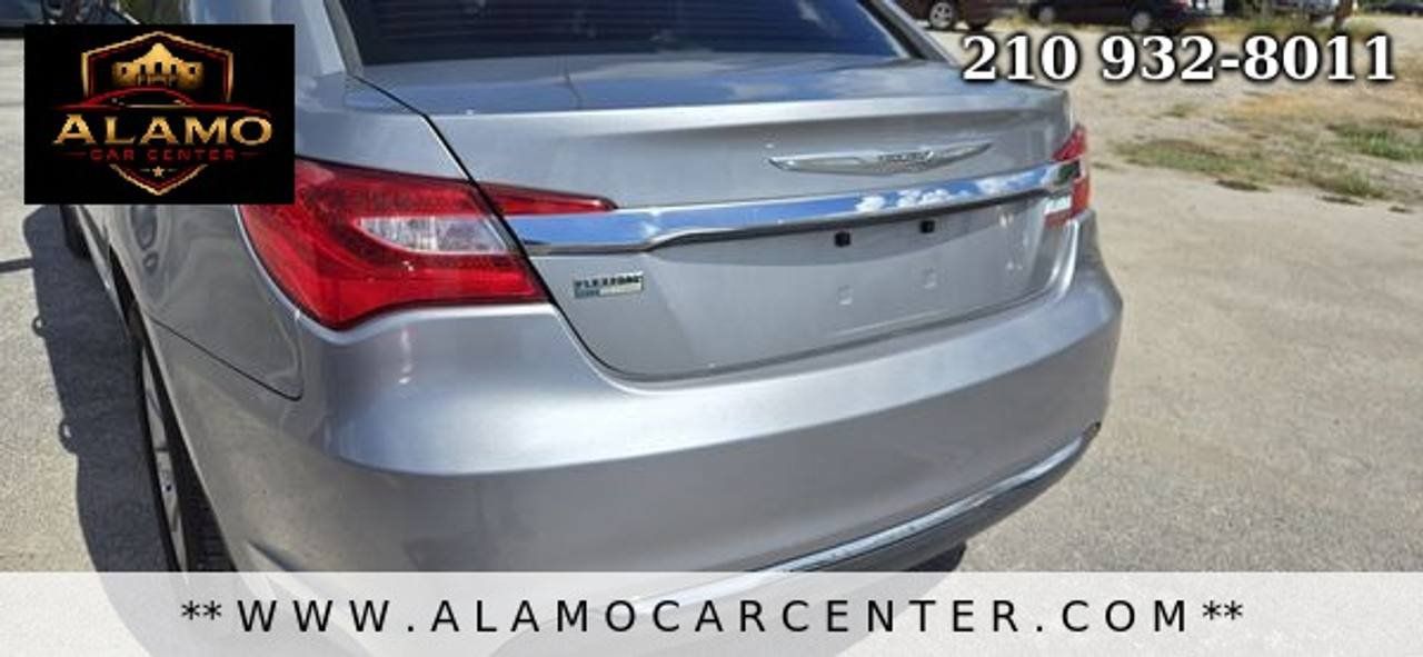 Used 2013 Chrysler 200 Limited FWD image 11