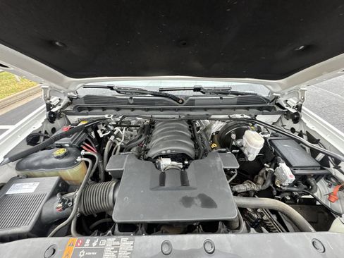 Used 2018 Chevrolet Silverado 1500 LT w/ All Star Edition image 25