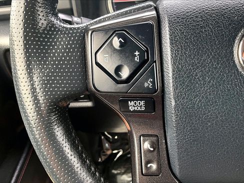 Used 2023 Toyota 4Runner TRD Off-Road Premium AWD/4WD image 17