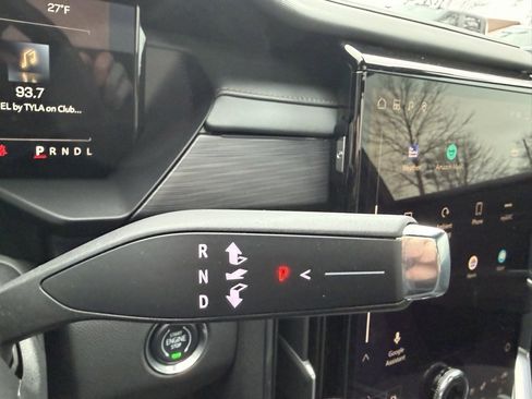 Certified 2024 GMC Acadia AT4 w/ Luxury Package image 27