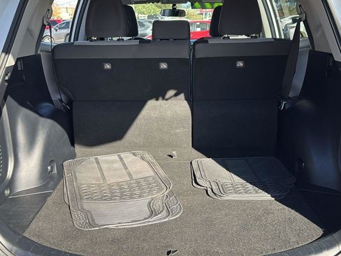 Used 2013 Toyota RAV4 LE image 27