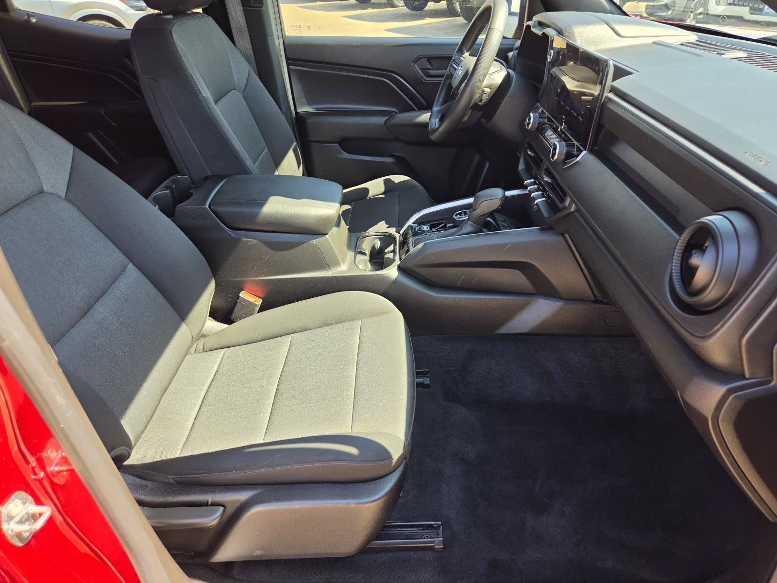 Used 2023 Chevrolet Colorado Trail Boss AWD/4WD image 10