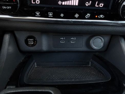Used 2025 Nissan Rogue SV FWD image 24