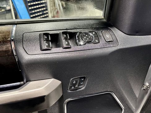 Used 2022 Ford F250 Lariat w/ Lariat Ultimate Package image 22