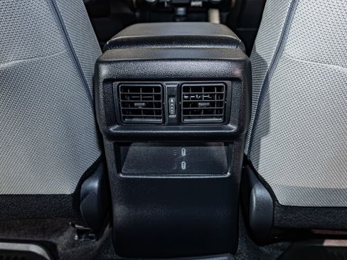 Used 2025 Toyota 4Runner SR5 AWD/4WD image 22