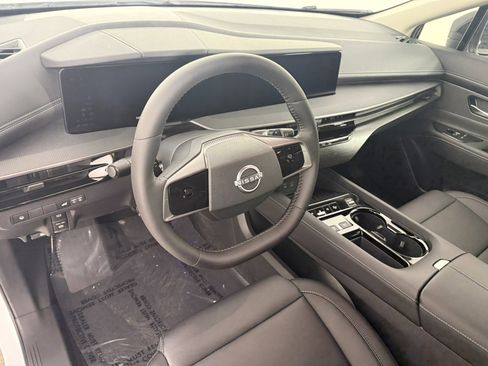 Used 2025 Nissan Murano SV image 15