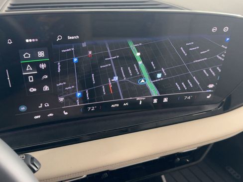 Used 2025 Audi Q6 e-tron Premium w/ Convenience Package image 23