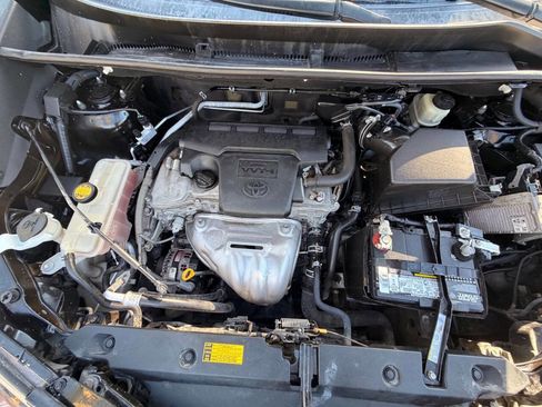 Used 2015 Toyota RAV4 LE FWD image 29