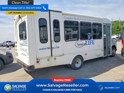 Used 2012 Ford E-450 and Econoline 450 Super Duty w/ Shuttle Bus Prep Pkg RWD image 4