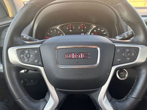 Used 2023 GMC Terrain SLT image 28