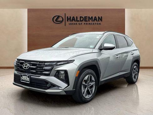 Used 2025 Hyundai Tucson SEL AWD/4WD image 3