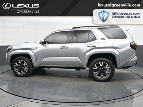 Used 2025 Toyota 4Runner TRD Sport image 5