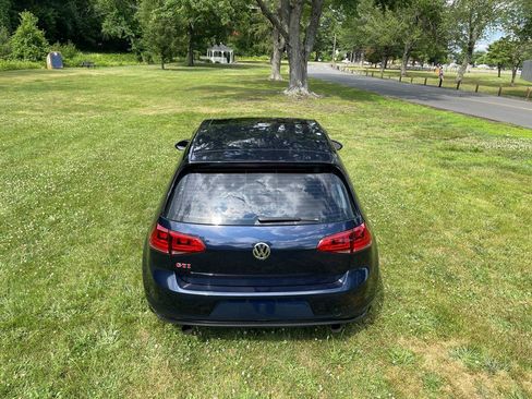 Used 2016 Volkswagen GTI SE FWD image 21