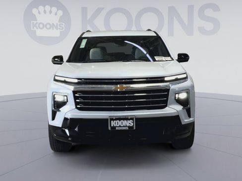 New 2026 Chevrolet Traverse High Country w/ LPO, Floor Liner Package FWD image 4