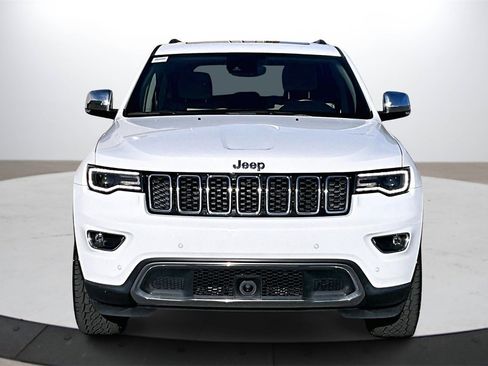 Used 2022 Jeep Grand Cherokee Limited w/ Trailer Tow Group IV image 3