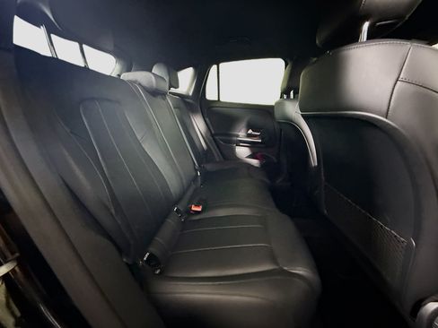 Used 2022 Mercedes-Benz GLA 250 w/ Premium Package Lite image 27