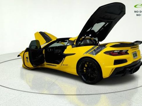 Used 2026 Chevrolet Corvette Z06 RWD image 13