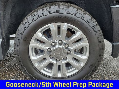 Certified 2022 GMC Sierra 2500 Denali image 11