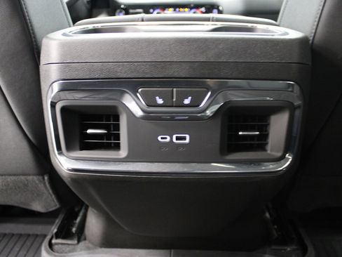 Used 2025 Chevrolet Silverado 2500 LTZ w/ LTZ Premium Package image 39