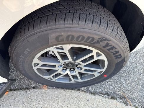 New 2026 Ford Expedition Max Active image 13