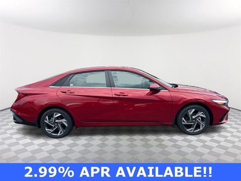 Certified 2025 Hyundai Elantra Limited image 4