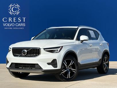 Certified 2025 Volvo XC40 B5 Core