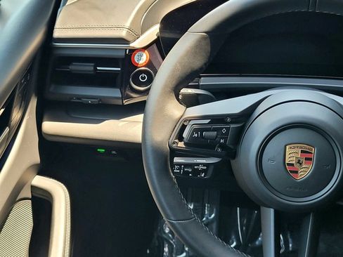 Certified 2025 Porsche Macan Electric RWD image 17