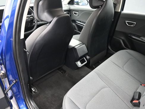 Used 2025 Kia K4 LXS image 22