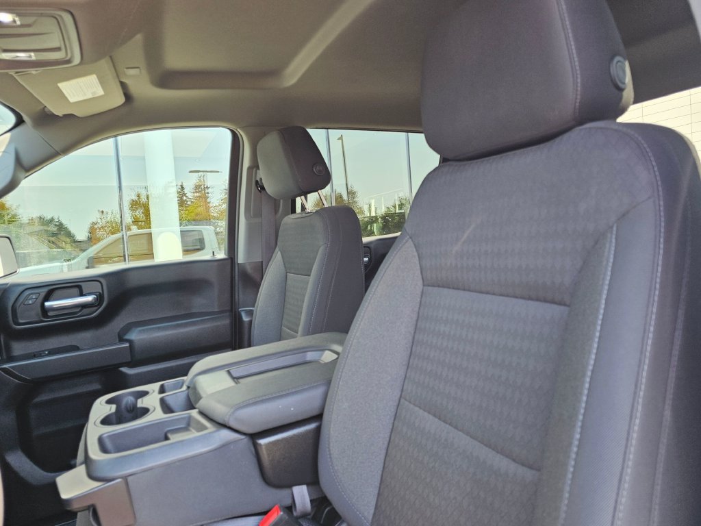 Used 2023 Chevrolet Silverado 1500 Custom AWD/4WD image 26