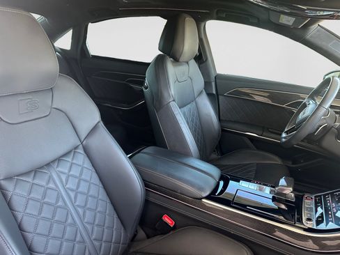 Used 2023 Audi S8 AWD/4WD image 16
