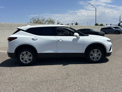 Used 2022 Chevrolet Blazer LT FWD image 6