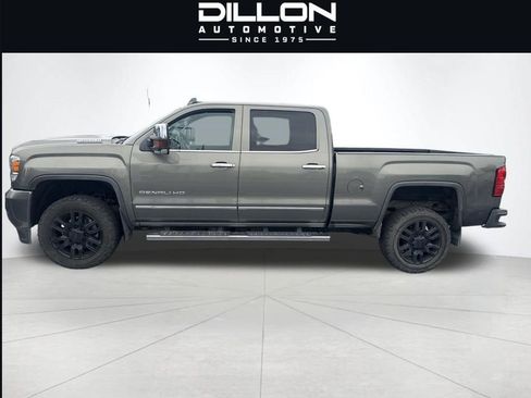 Used 2017 GMC Sierra 2500 Denali w/ Duramax Plus Package AWD/4WD image 2