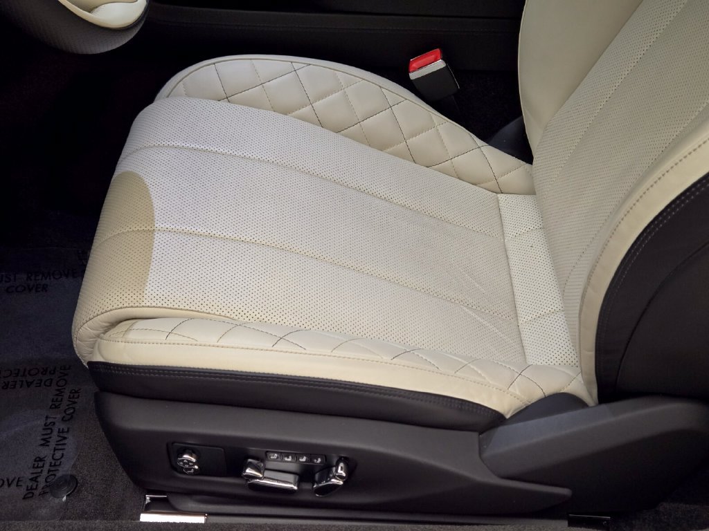 Used 2021 Bentley Continental GT AWD/4WD image 25