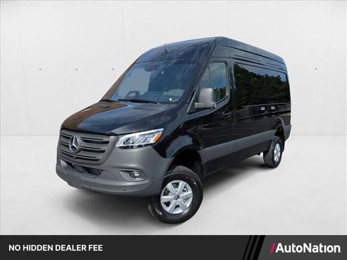 New 2025 Mercedes-Benz Sprinter 2500 image 1
