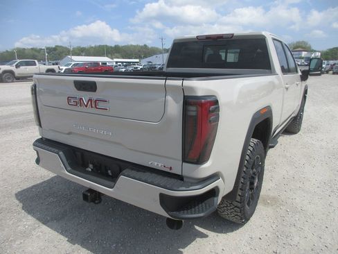 New 2026 GMC Sierra 2500 AT4 w/ AT4 Premium Plus Package AWD/4WD image 5
