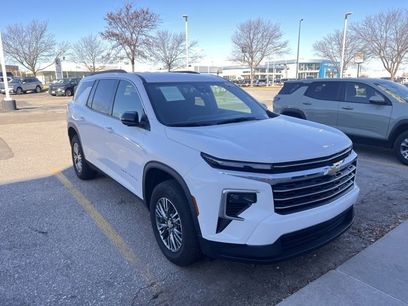 Certified 2025 Chevrolet Traverse LT