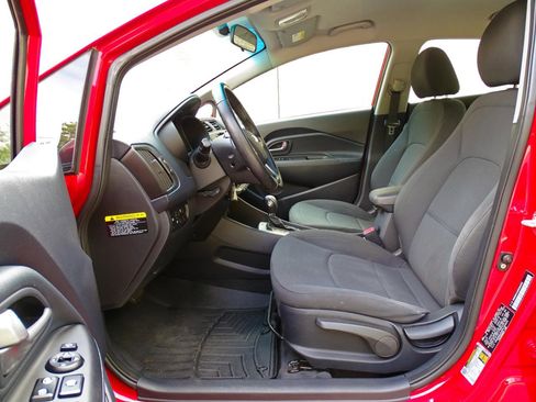 Used 2013 Kia Rio EX w/ Convenience Pkg FWD image 12